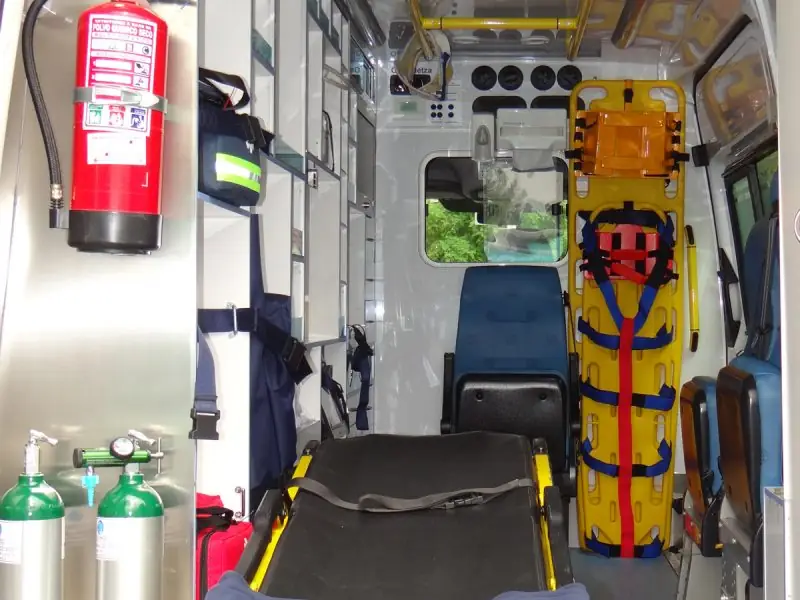 Ambulancia de emergencia básica AEB Mercedes Benz